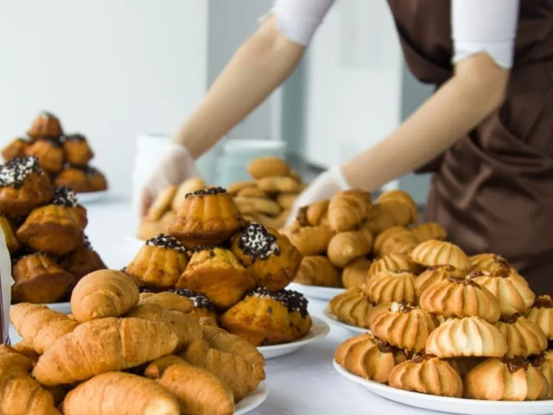 Elegantes Messestand-Catering mit Fingerfood