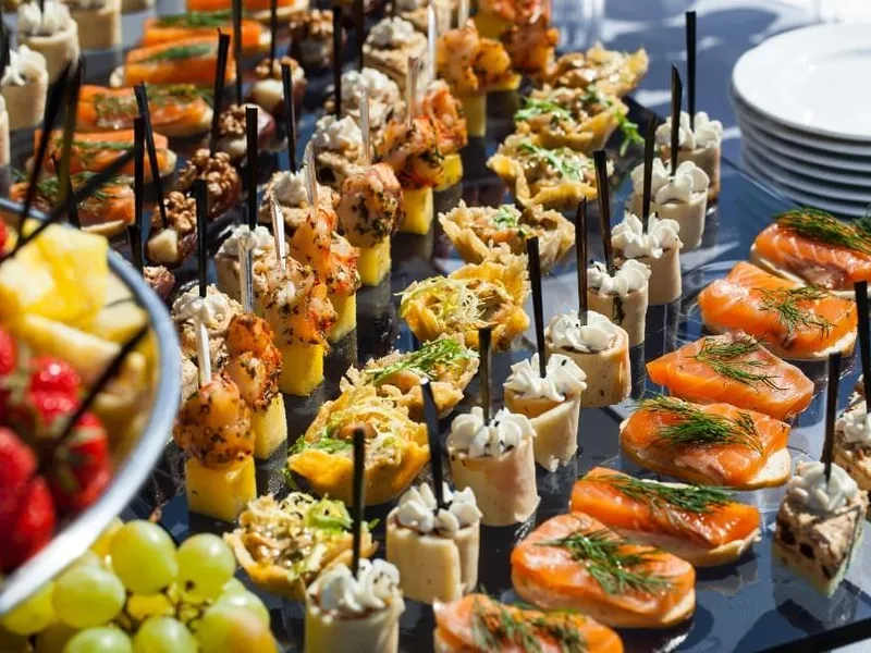Richtfest-Catering direkt auf der Baustelle